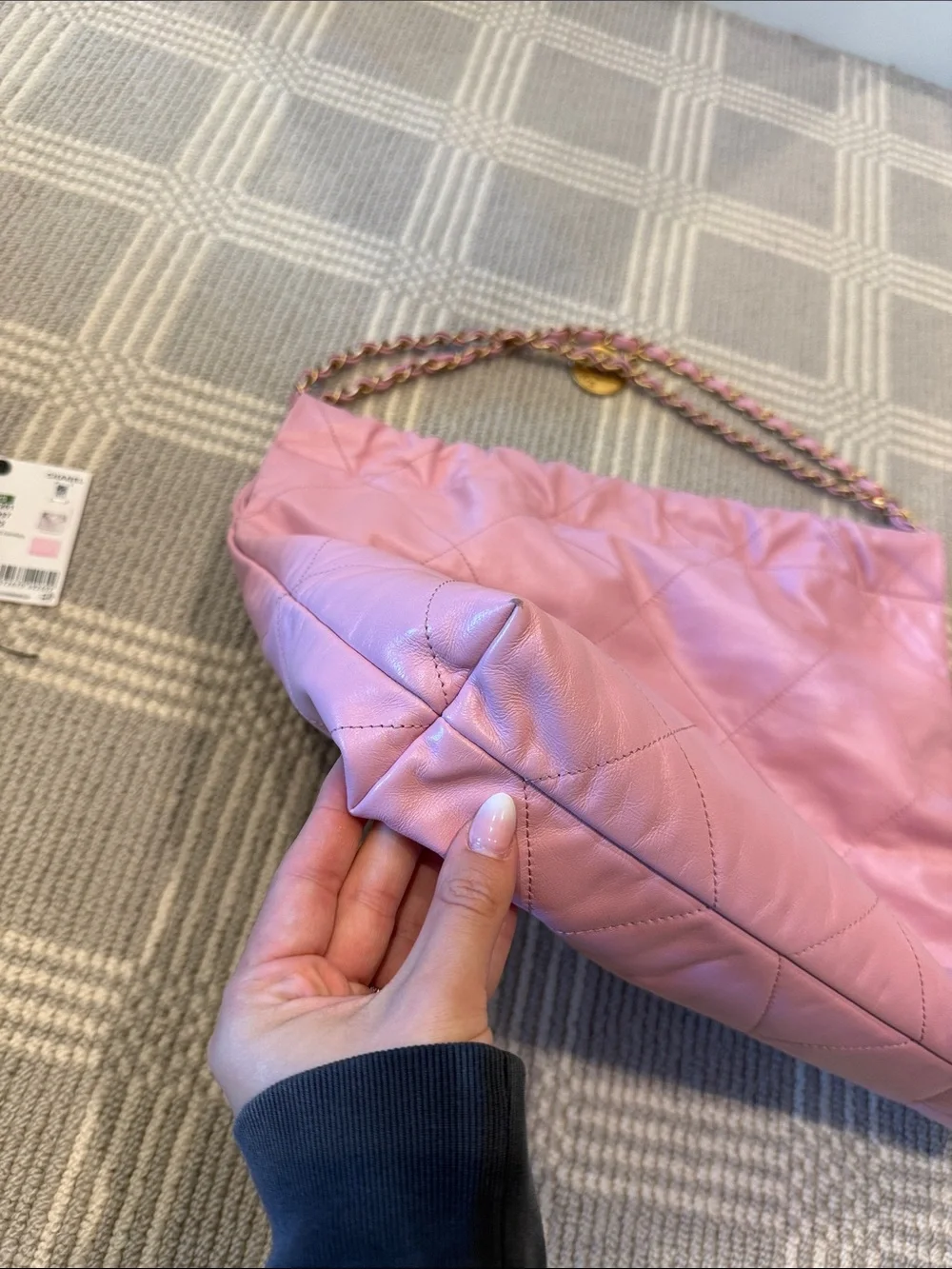 Chanel 22 Hobo Bag 22S Pink Medium